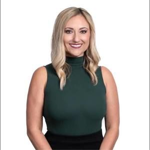 Meet your Posher, Alicia